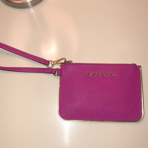 Michael Kors Handbags - Michael Kors Clutch /Small Wallet